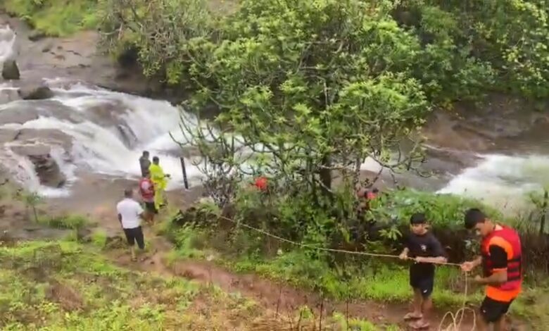 5 members of a family drowned in Bhushi Dam in Lonavala