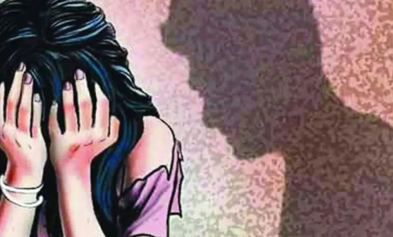 Girl molested on Bhar Road